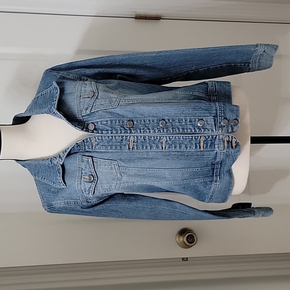 Old Navy Size L Denim Trucker Style Jacket, 100% Cotton, Exc. Used Condition - Picture 1 of 11